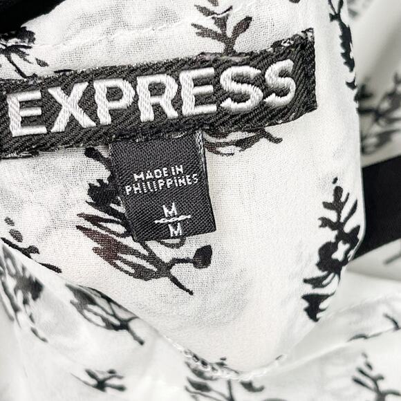 Express Printed Flowy Strappy Crossback Tank Top Medium M White Black Sheer - Picture 8 of 10